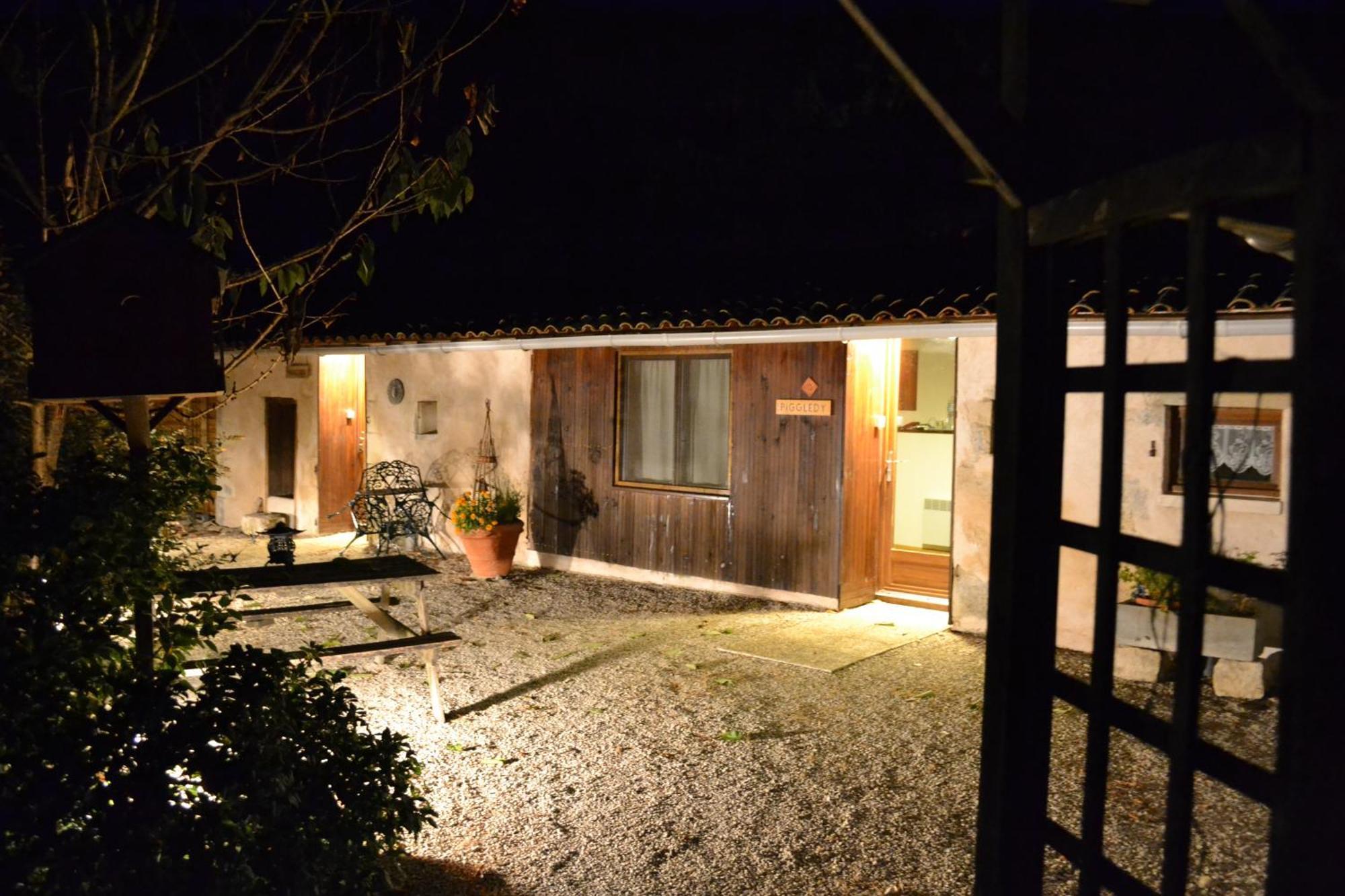 Chef-Boutonne Le Moulin De Lusseau Bed & Breakfast 部屋 写真