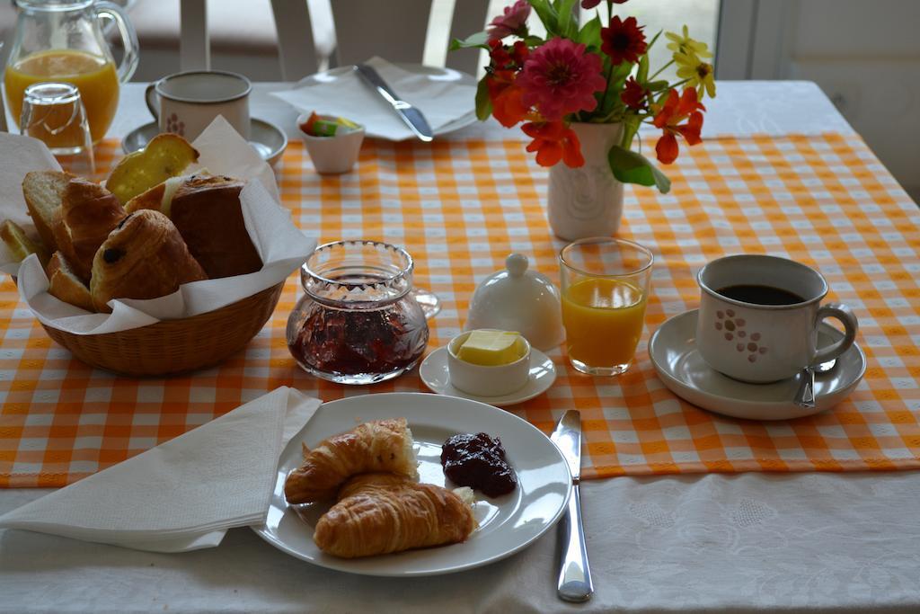 Chef-Boutonne Le Moulin De Lusseau Bed & Breakfast エクステリア 写真