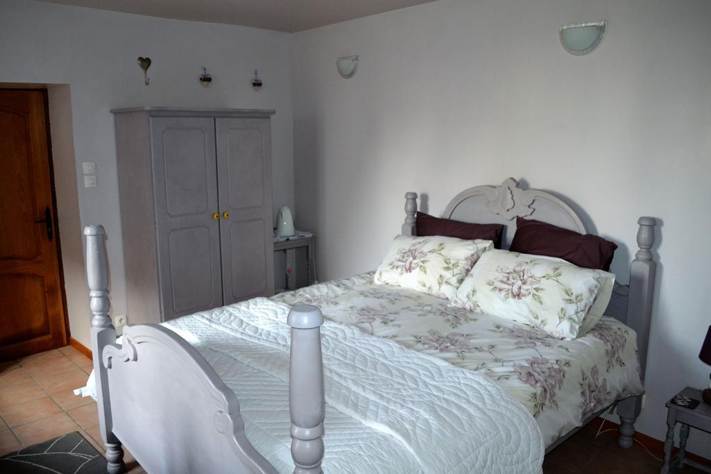 Chef-Boutonne Le Moulin De Lusseau Bed & Breakfast エクステリア 写真