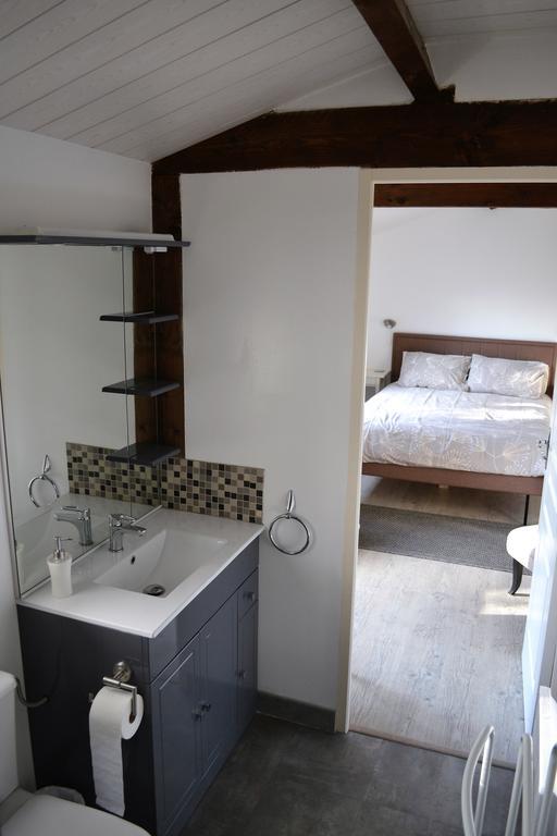 Chef-Boutonne Le Moulin De Lusseau Bed & Breakfast エクステリア 写真